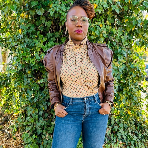 Meet your Posher, Eye-driss - Picture 2 of 6